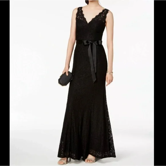 NWT ADRIANNA PAPELL Black Lace Gown - Picture 1 of 6